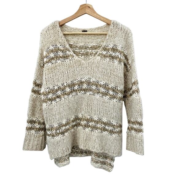 Free people Cream eyelash Knit V Neck Sweater - Picture 2 of 5